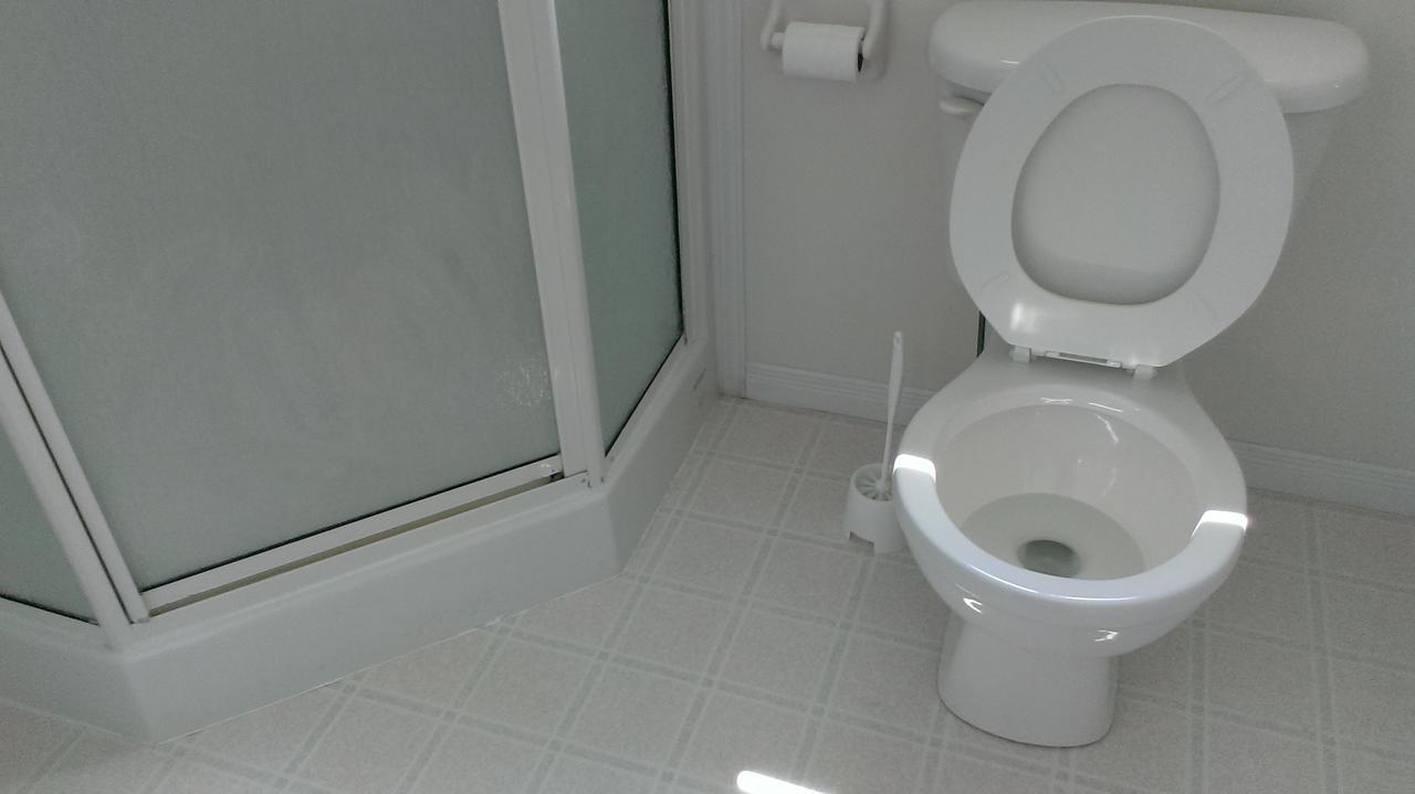 Hb Guest Home 5 Уотърлу Екстериор снимка